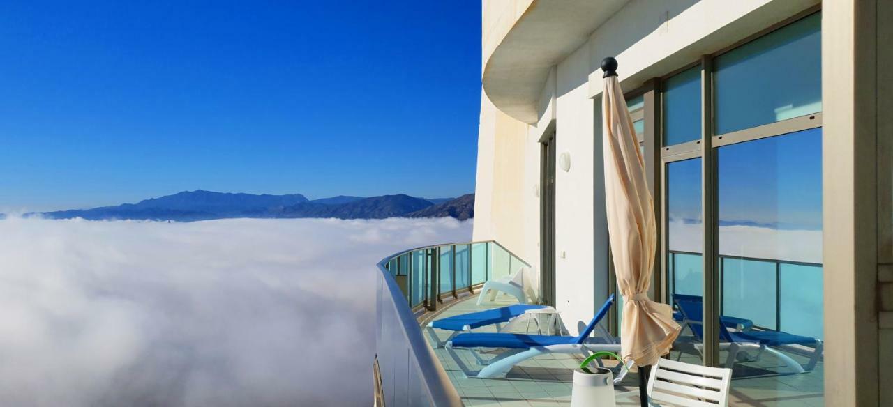 Deluxe Penthouse On The 42Nd Floor With Amazing Sea Views Lejlighed Benidorm Eksteriør billede